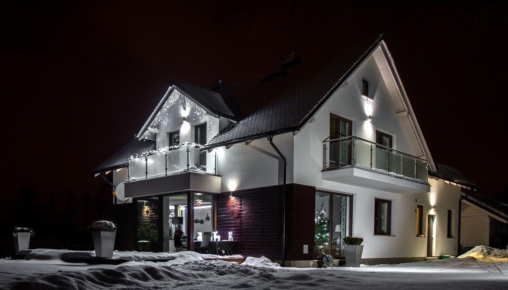 Apartamenty U Harrego I Przy Stawie Spa Z Klimatyzacja, Balia, Sauna, Ogrodem I Parkingiem Kudowa Zdroj Exterior photo